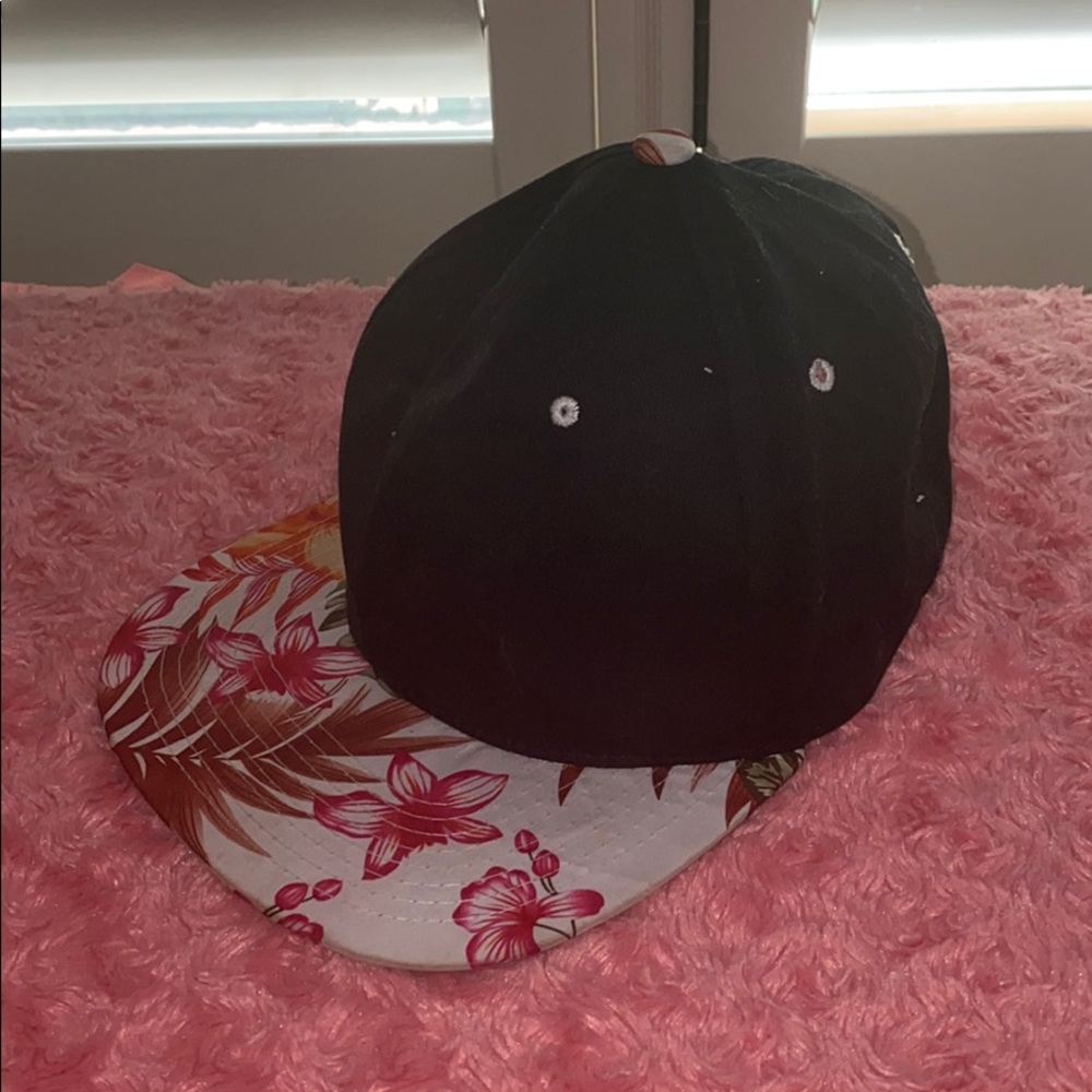 Hawaiian snap back flat brim hat